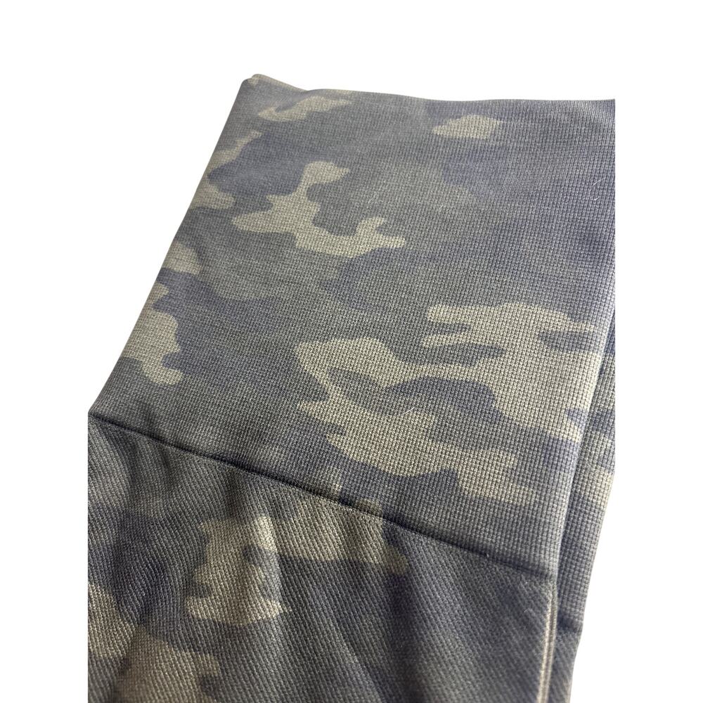 SPANX Camo Look At Me Seamless Leggings Size M - Picture 4 of 9